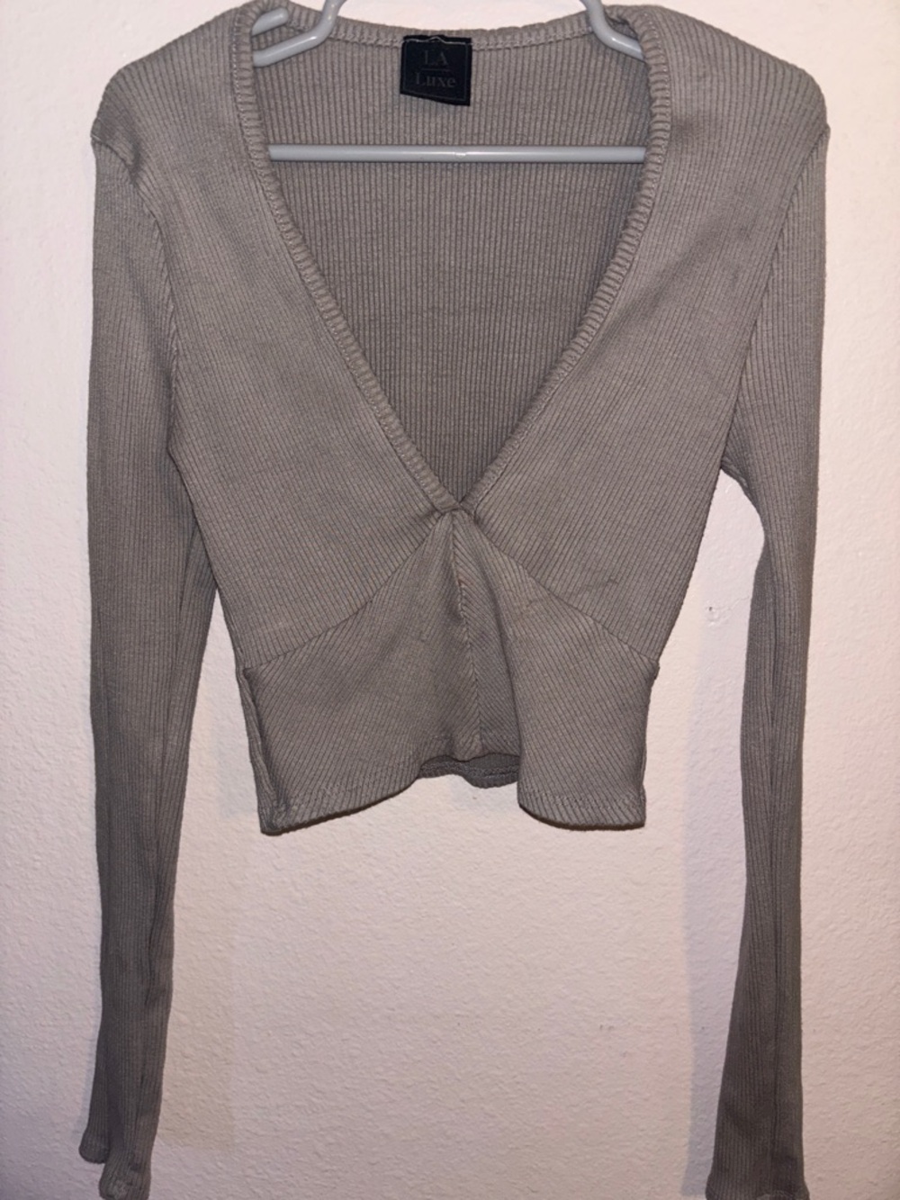 Woman’s LA Luxe Taupe Ribbed Deep Neck Long Sleeve Crop Top Size S